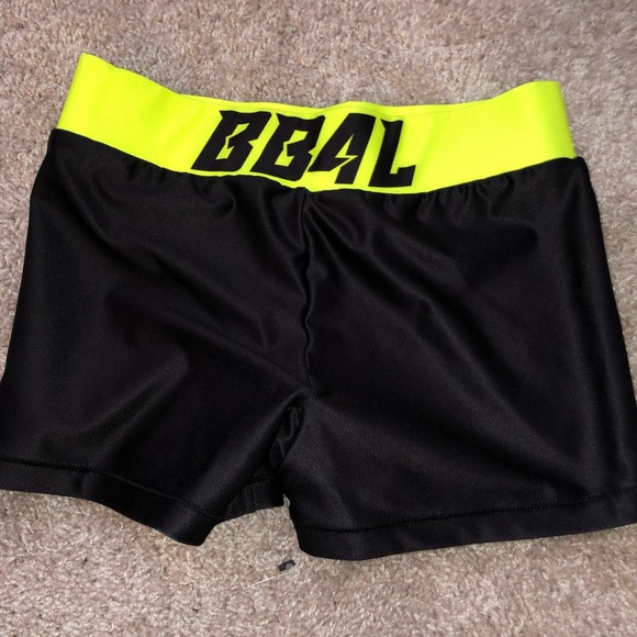 Cheer Athletics Panthers 2018 worlds practice wear. - Picture 2 of 2